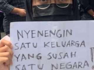 Merakit Ulang Komponen Wajah Dinasti